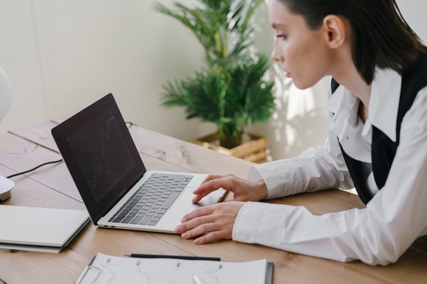 8 Challenges of the Financial Services Industry